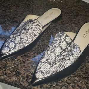 Size 10 nine west slip on shoes